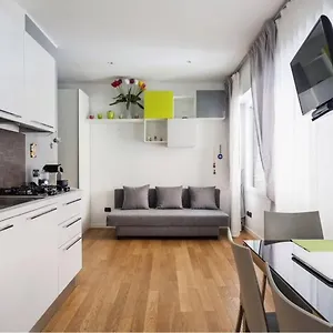  Appartement Delizioso Bilocale In Bocconi - Porta Romana Italie